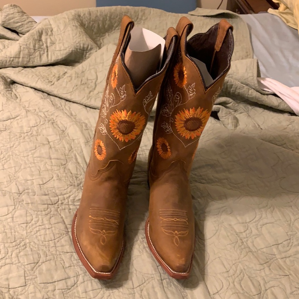 Women’s Sunflower Boot-New Without Tags/Never Worn